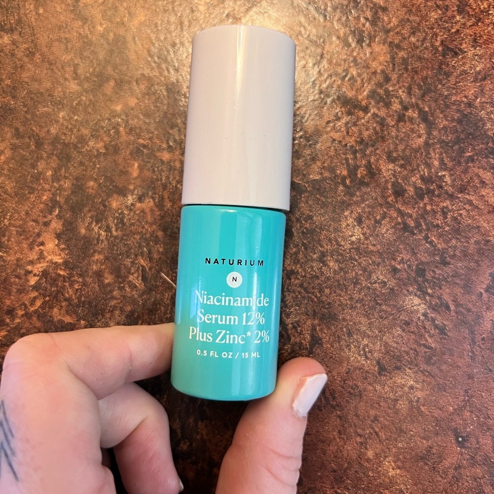 Niacinamide Serum 12% Plus Zinc 2% - Blue